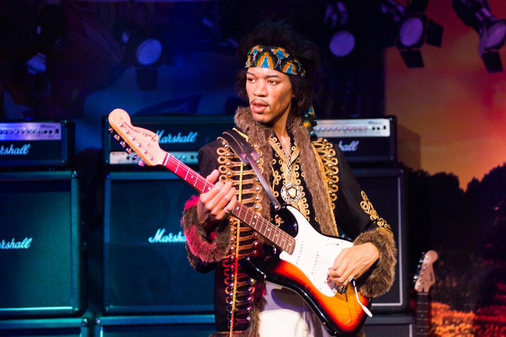 Did Jimi Hendrix Use A Pick (And What One)