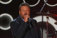 Blake Shelton singing