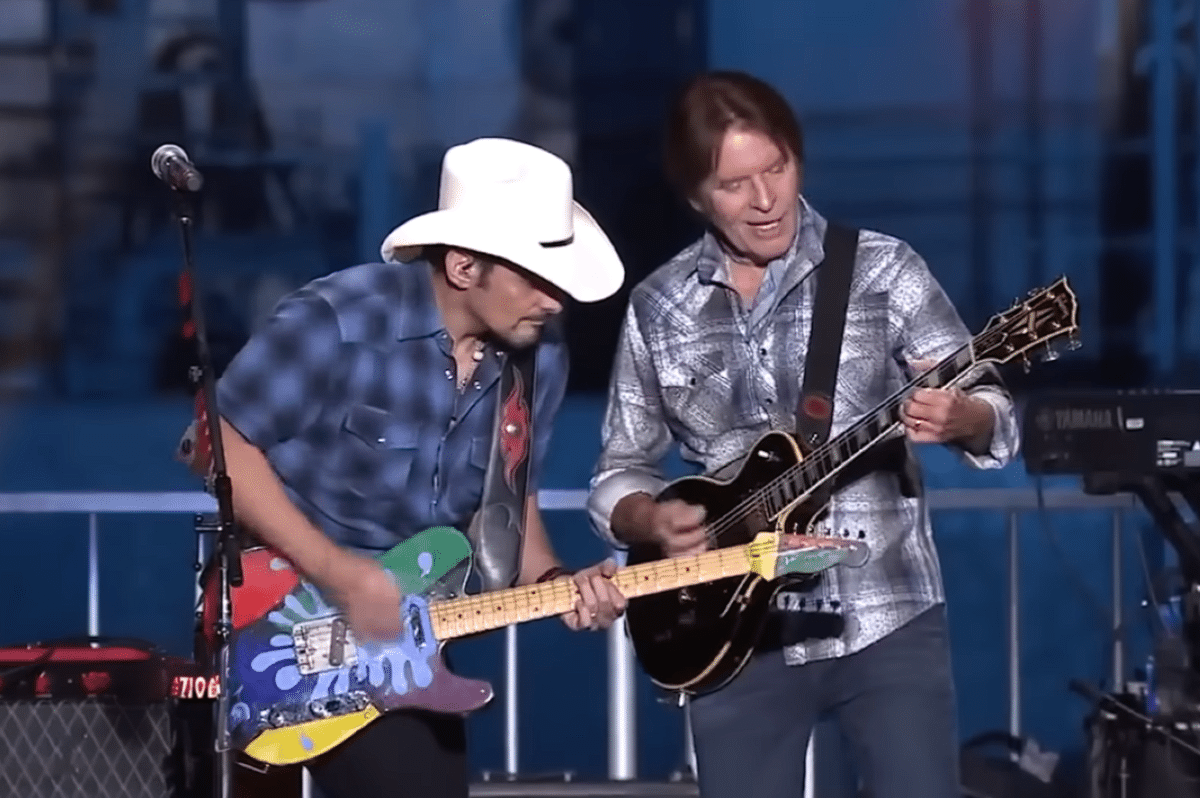 Blake Shelton And Michael Buble Sing “Home” - Music Alley