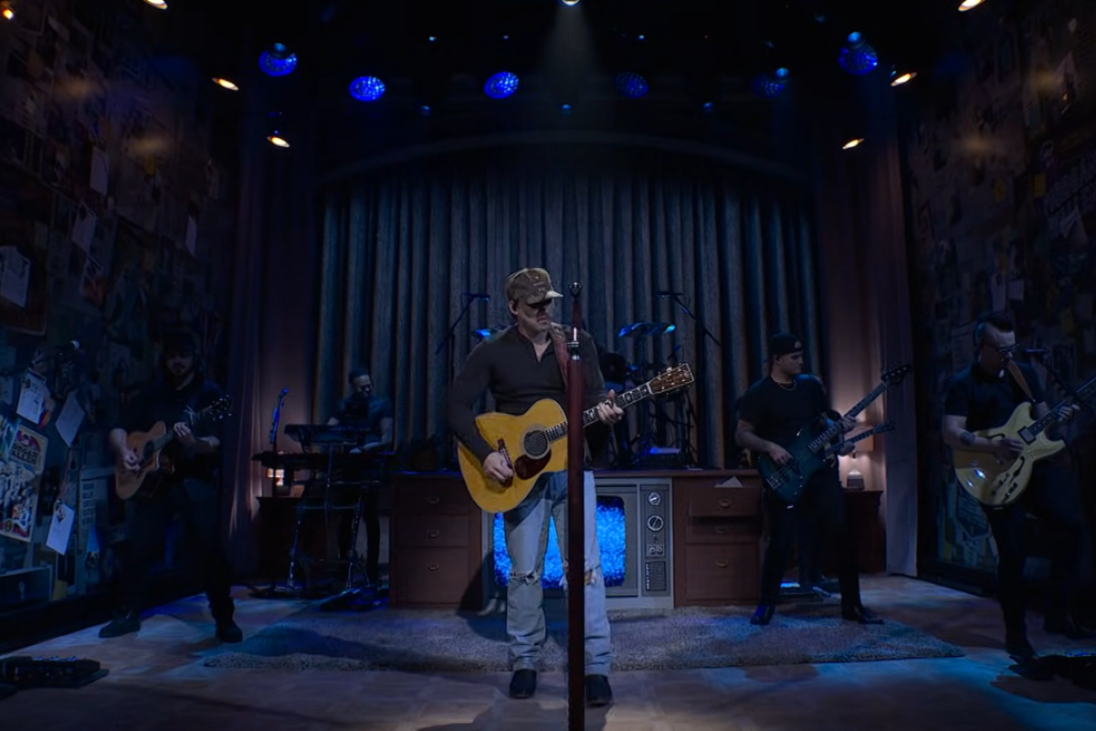 Morgan Wallen and band on stage at SNL