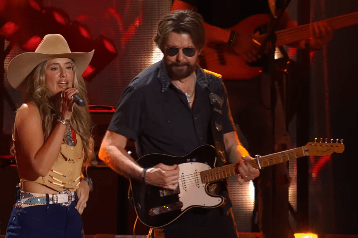 Lainey Wilson and Ronnie Dunn on stage at CMA Fest 2025