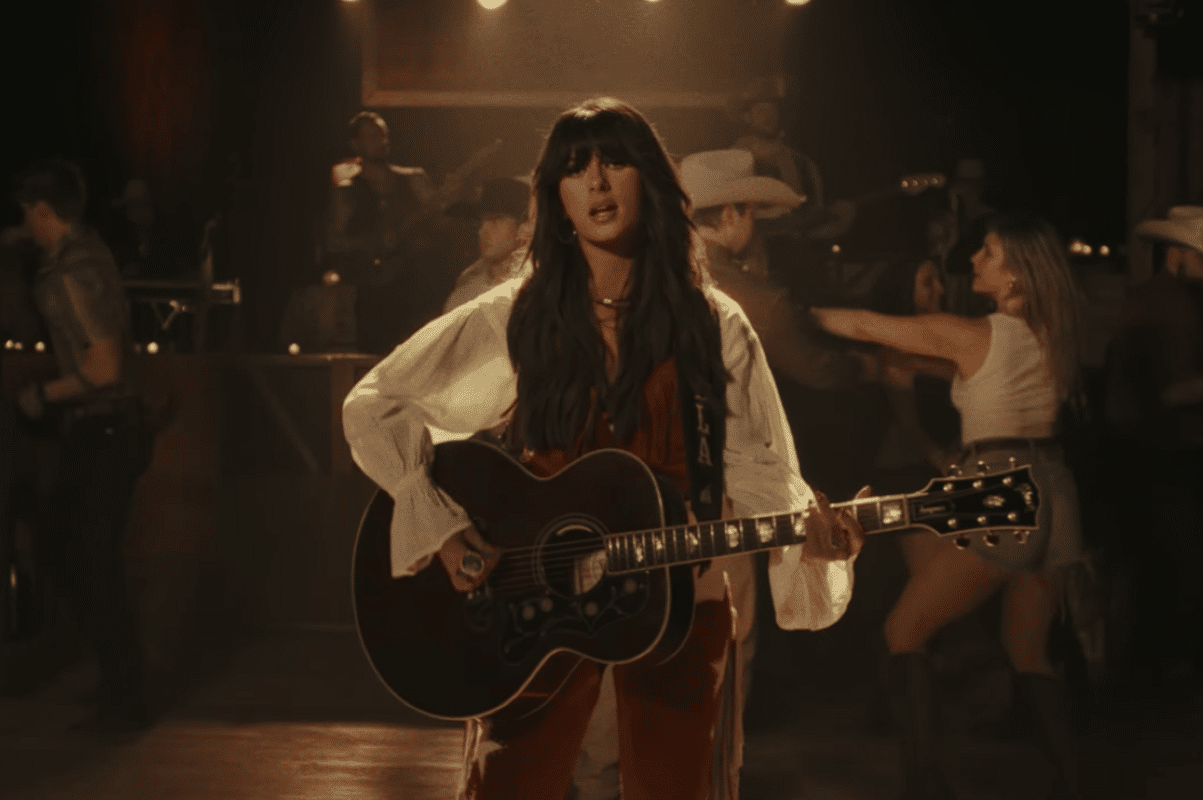 Ella Langley's hit song "Choosin' Texas"